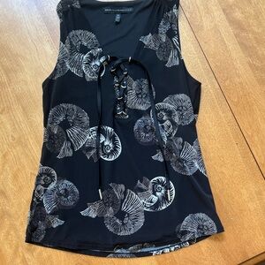 White House Black Market Black and White Shell Print Tank Top